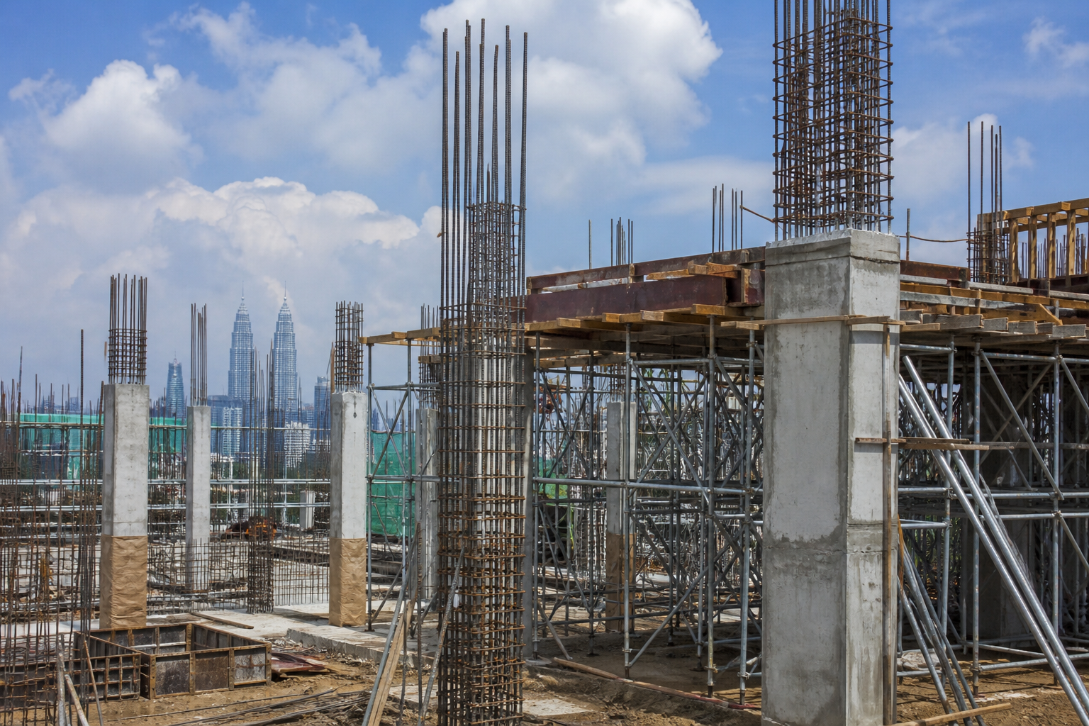 Reinforced concrete construction on site